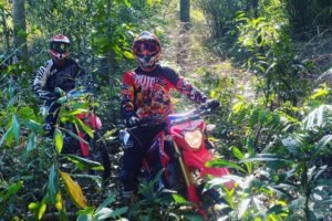 Behind the Wheels of Lombok Dirt Bike: Petualangan Pribadi Bersama Ali Eskandari