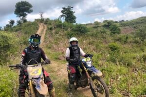 Swiss Sisters Take on Gunung Tunak: Our Epic Morning Dirt Bike Adventure from Kuta Lombok